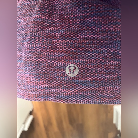 Purple multicolor lululemon size 2 or 4 - Picture 3 of 5